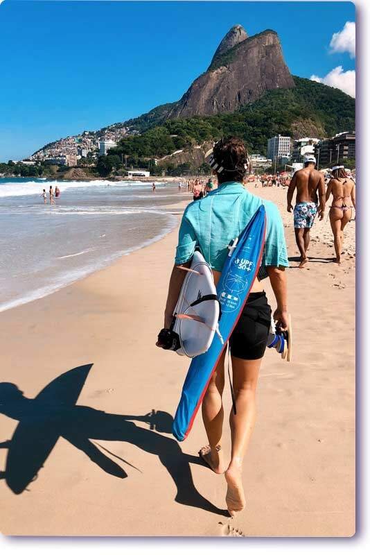 Para parejas que le gusta la accion. a surfear
